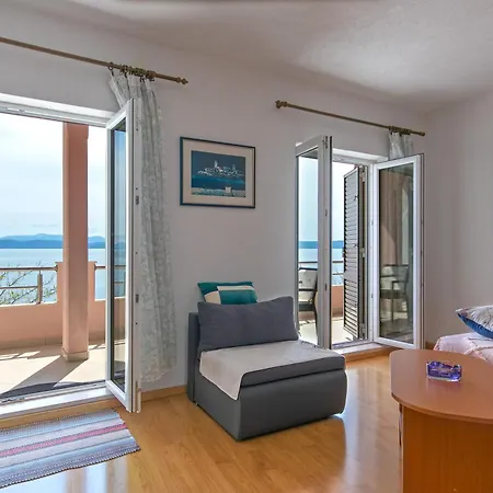 3 Podgora